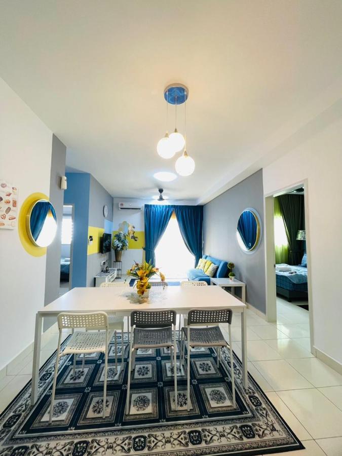 E. R Homestay 3R2B Nearby Klia Sepang Extérieur photo